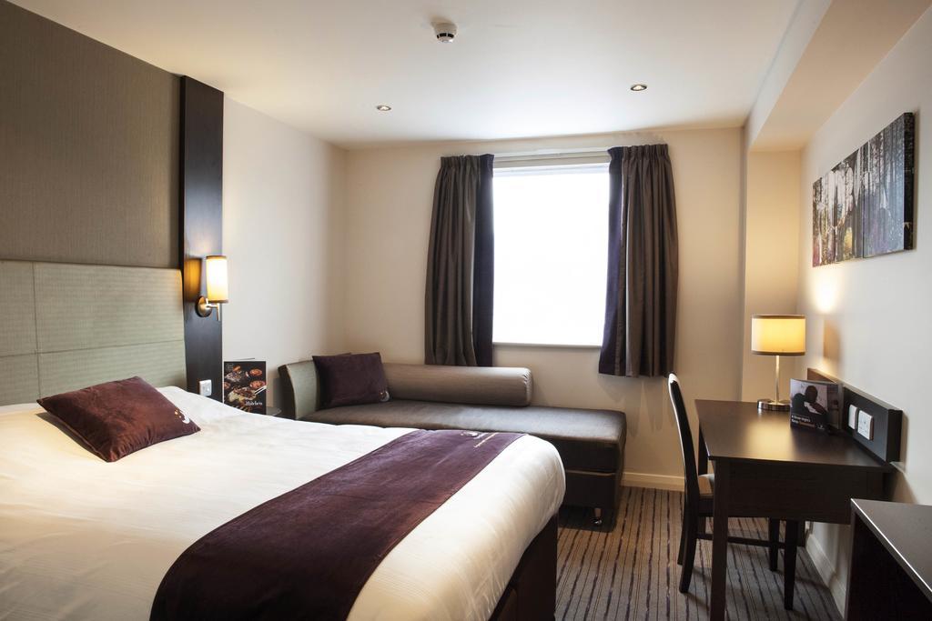 Premier Inn Aberdeen City Centre Δωμάτιο φωτογραφία